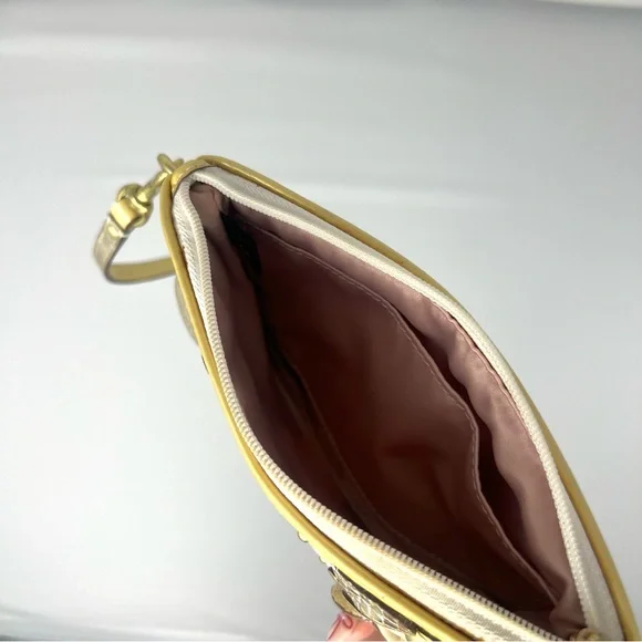 Vintage Coach Purse with matching wristlet | - Picture 15 of 16